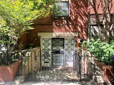 Main picture of 258 8th St SE