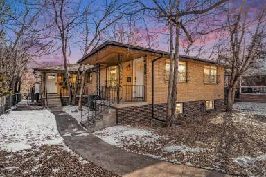 Main picture of 3754 Perry St
