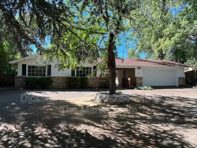 Main picture of 2080 S Marsh Ave