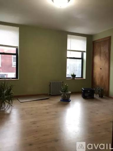 Main picture of 521 Dickinson St
