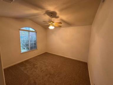 Main picture of 1281 Howard St