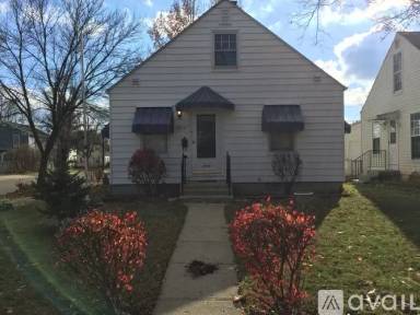 Main picture of 2749 Allegheny Ave