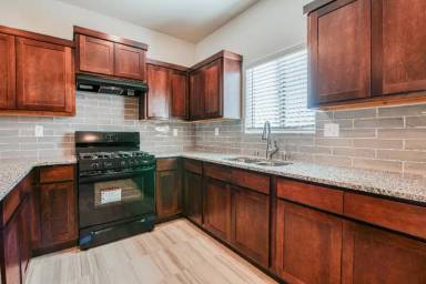 Main picture of 8937 Robert Dr