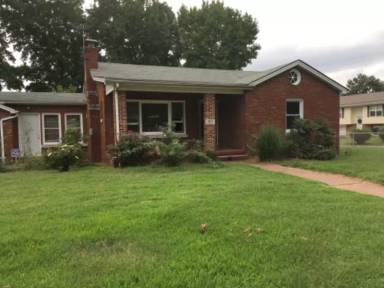 Main picture of 627 Summit Ave