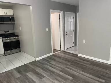 Main picture of 8 Cheever Ct