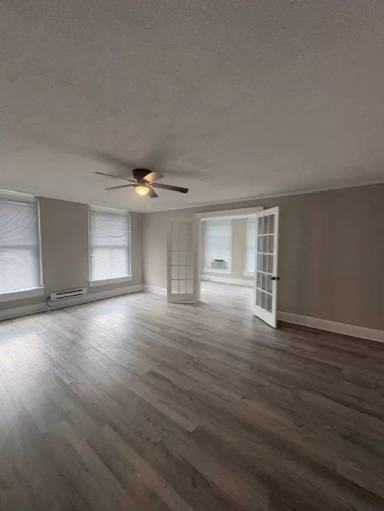 Main picture of 825 Kentucky Ave