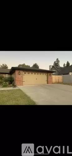 Main picture of 18500 Milford Dr