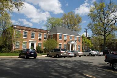 Main picture of 300 E Glendale Ave