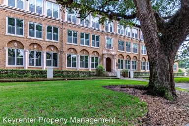 Main picture of 2525 College St