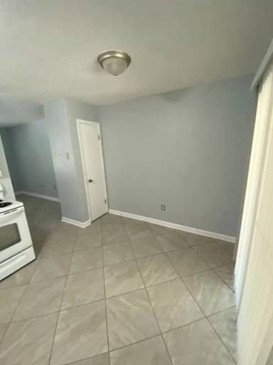 Main picture of 1558 Blountstown St