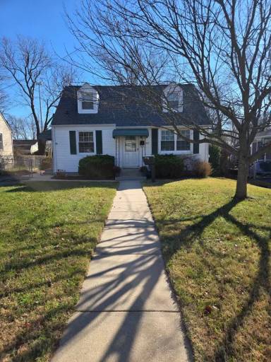 Main picture of 207 Baltimore St