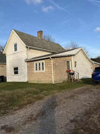 Main picture of 1024 Moxahala Ave
