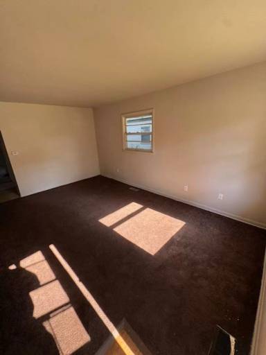 Main picture of 4724 Warsaw St