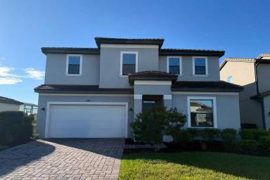 Main picture of 160 Kenny Blvd