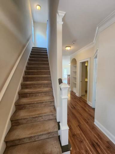 Main picture of 100 Davis St