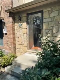 Main picture of 6181 Stornoway Dr N