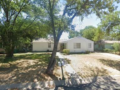 Main picture of 107 E Comay Cir