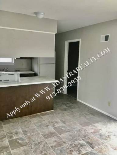 Main picture of 910 Brookside St