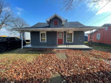 Main picture of 303 Prospect St