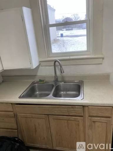 Main picture of 833 Wallis Ave