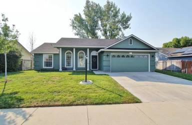 Main picture of 2593 N Ridgebury Way