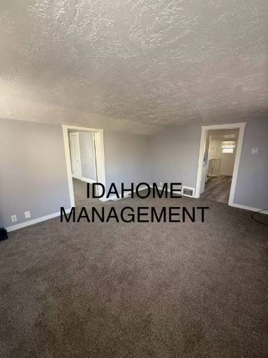 Main picture of 624 W Benton St