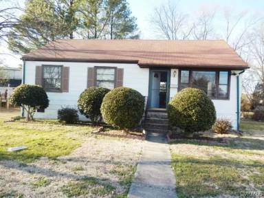 Main picture of 1704 Geffert Dr
