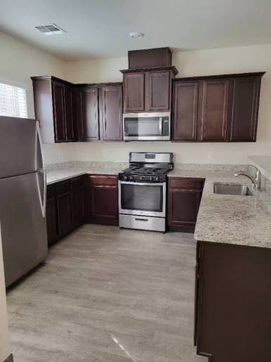 Main picture of 1536 Domino Dr SE