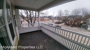 Main picture of 1008 E Walnut St