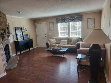 Main picture of 3461 Bright Rd