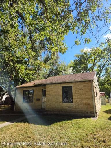 Main picture of 419 W Spruce St