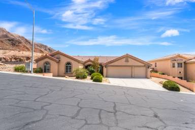 Main picture of 7205 Madonna Dr