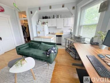 Main picture of 12 Colborne Rd & 164 Strathmore Rd Apartments