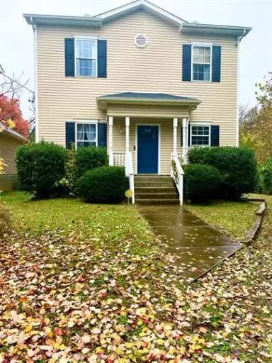 Main picture of 689 Park St