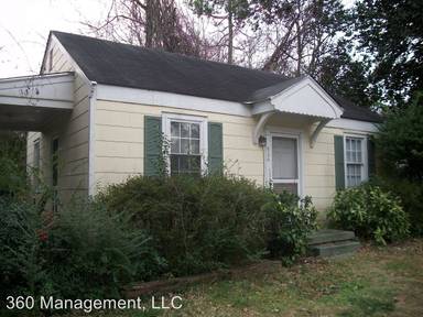 Main picture of 934 Lakeview Dr