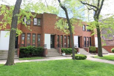 Main picture of 5227 S Kimbark Ave