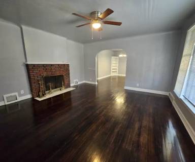 Main picture of 2406 Petrova Ave