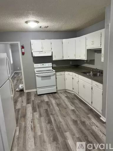 Main picture of 613 N Kinney Ave