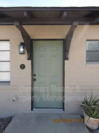 Main picture of Chalets at Midtown