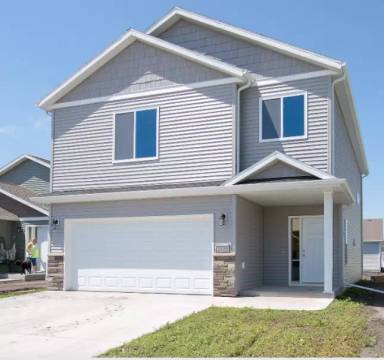 Main picture of 2734 Divide St W