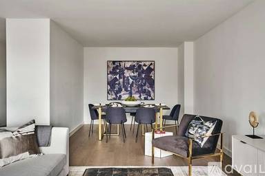 Main picture of 220 East 72nd St
