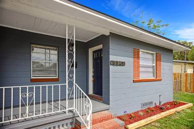 Main picture of 5841 Cherry Laurel Dr