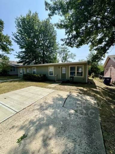 Main picture of 1611 W 22nd Ter