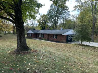 Main picture of 6610 Lancaster Rd