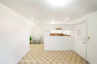 Main picture of 2755 Kapiolani Blvd