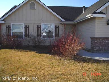 Main picture of 255 S Wooddale Ave