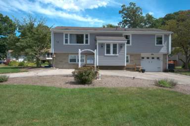 Main picture of 86 Oberlin Dr