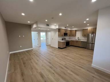 Main picture of 8016 Fair Ave