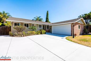 Main picture of 2990 Tahoe Way