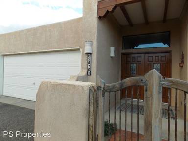 Main picture of 2870 Tramway Cir NE